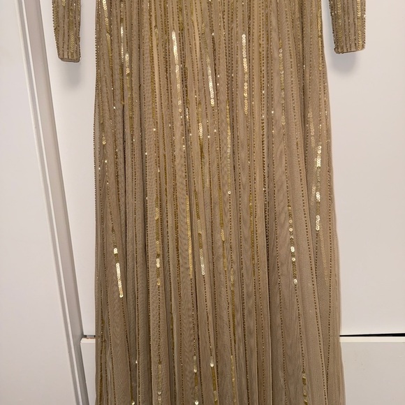 NWT | Mac Duggal 4977 Taupe Gold Sequined V Neck Sleeve A Line Gown Size 4 - Picture 11 of 14